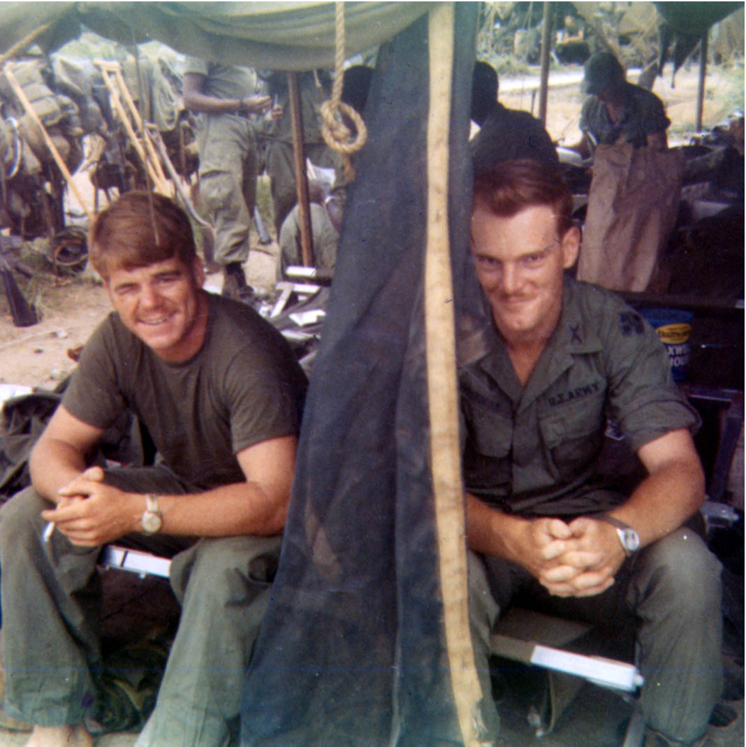 Dwight and Lt Troester Vietnam